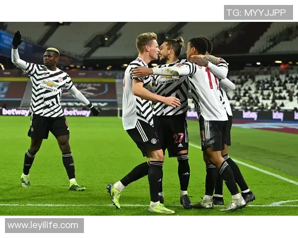 曼联逆转曼城4-3全场沸腾赛后点评揭示精彩瞬间与战术分析