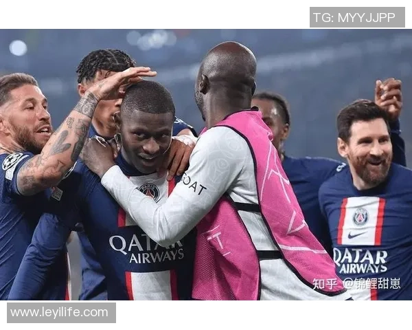 西甲精彩对决巴黎圣日耳曼大胜曼联战术解析与绝杀瞬间回顾
