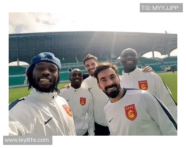 中超激战巴萨险胜里昂神扑瞬间点燃全场激情