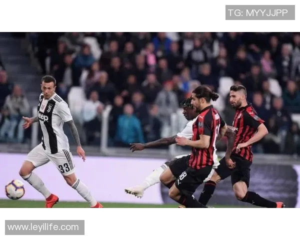 德甲激战：AC米兰与尤文图斯鏖战成平局精彩瞬间回顾