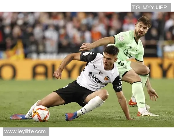 西甲激战曼联与莱比锡互交白卷门将神扑成比赛焦点分析