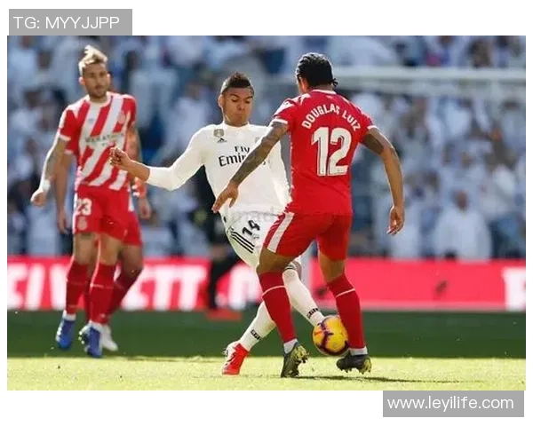 意甲激战：拜仁逆转皇马上演惊天大逆转全场沸腾