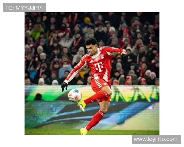 欧联杯精彩对决巴黎圣日耳曼逆转拜仁帽子戏法点燃全场激情