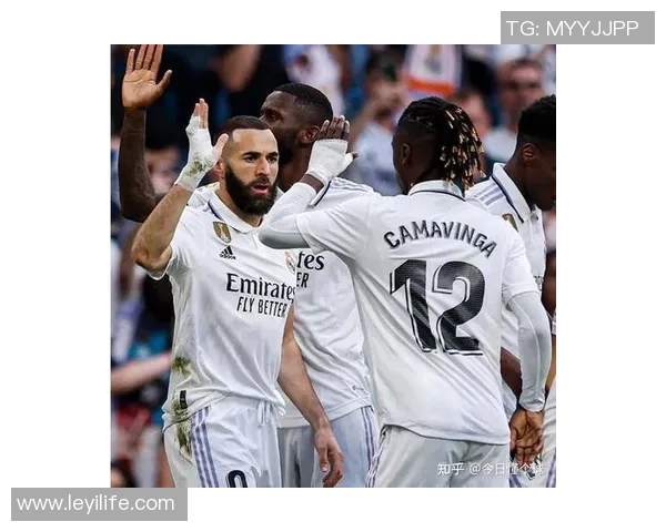 西甲激战AC米兰5-1大胜波尔图帽子戏法点燃全场激情 西甲激战AC米兰5-1大胜波尔图帽子戏法点燃全场激情