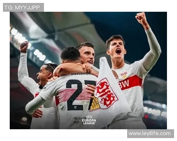 意甲赛场惊现冷门巴黎圣日耳曼大胜利物浦引发全场震撼