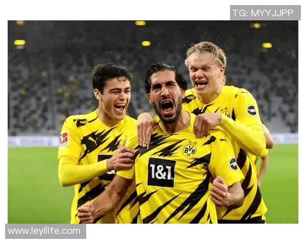 德甲焦点战：多特蒙德小胜切尔西红牌争议引发全场热议