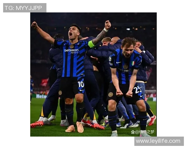 德甲精彩对决国米与那不勒斯战成平局神扑瞬间引发全场热烈反响